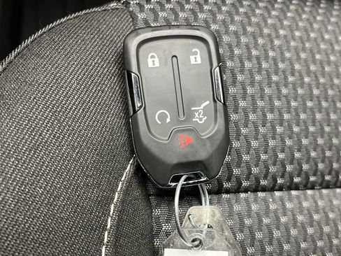 Certified 2023 GMC Acadia SLE w/ Driver Convenience Package image 28