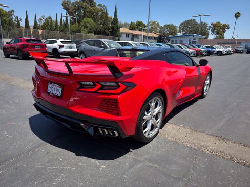 Used 2022 Chevrolet Corvette Stingray Premium Conv w/ Z51 Performance Package RWD image 8