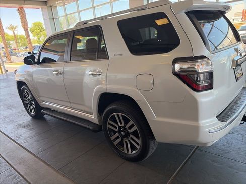 Used 2024 Toyota 4Runner Limited AWD/4WD image 5