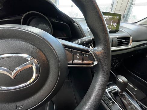 Used 2018 MAZDA MAZDA3 Sport FWD image 19