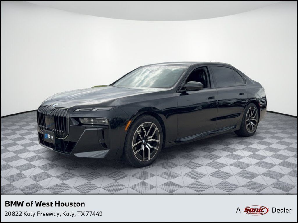 Used 2026 BMW 740i RWD image 1