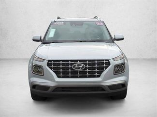Used 2022 Hyundai Venue SEL FWD video 2