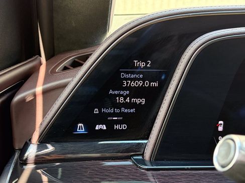 Used 2022 Cadillac Escalade Sport Platinum AWD/4WD image 65