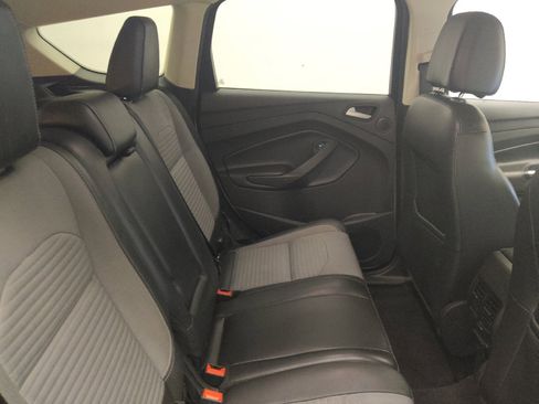 Used 2017 Ford Escape SE w/ Equipment Group 201A AWD/4WD image 19