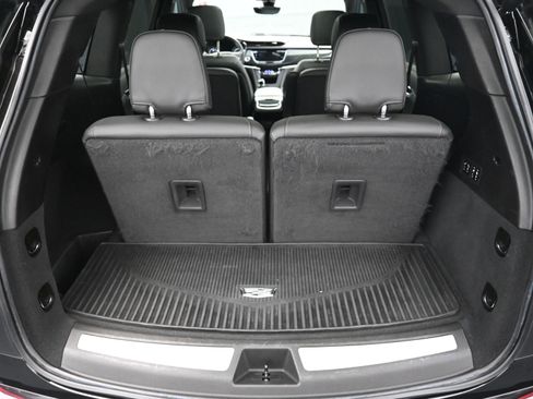 Used 2022 Cadillac XT6 Premium Luxury w/ Technology Package image 27