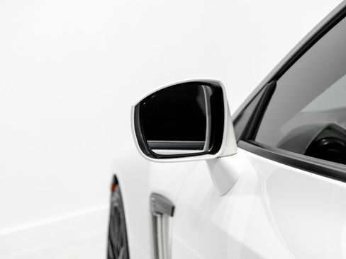 Used 2021 Nissan GT-R Premium image 35