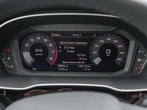 Used 2025 Audi Q3 2.0T Premium w/ Convenience Package AWD/4WD image 39