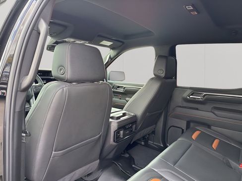 Used 2024 GMC Sierra 1500 AT4 w/ AT4 Premium Package image 18