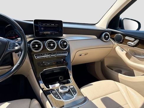 Used 2018 Mercedes-Benz GLC 300 image 22