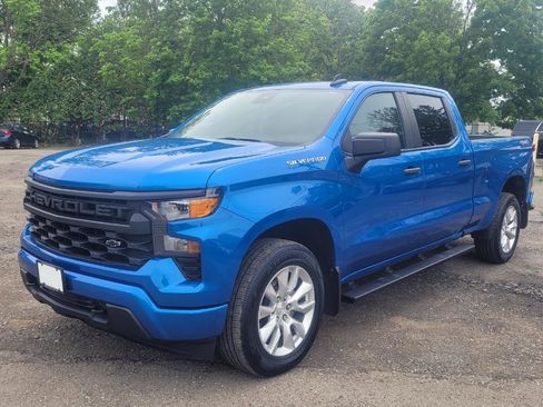 Used 2024 Chevrolet Silverado 1500 Custom AWD/4WD image 4