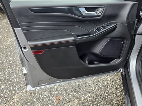 Used 2024 Ford Escape ST-Line image 34