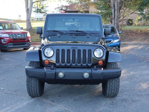 Used 2009 Jeep Wrangler Unlimited Sahara w/ Dual Top Group image 2