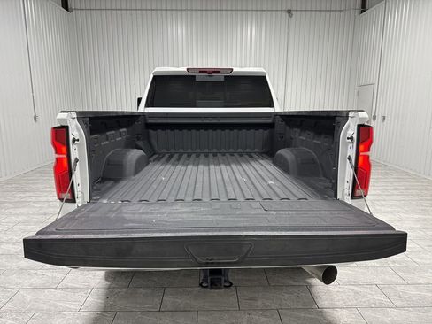 Used 2025 Chevrolet Silverado 2500 LTZ w/ LTZ Convenience Package image 27
