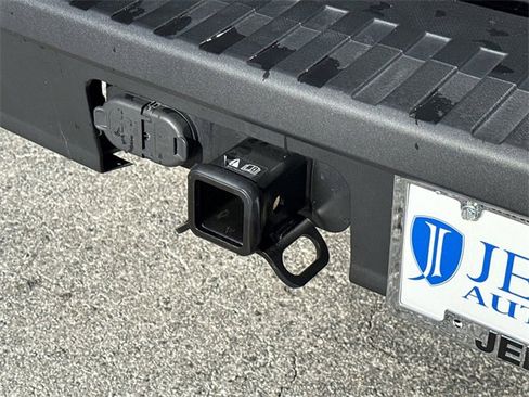 Certified 2022 Ford Maverick XLT w/ Equipment Group 300A Standard image 11