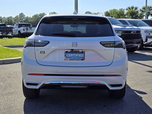 Certified 2025 Buick Envision Avenir image 6