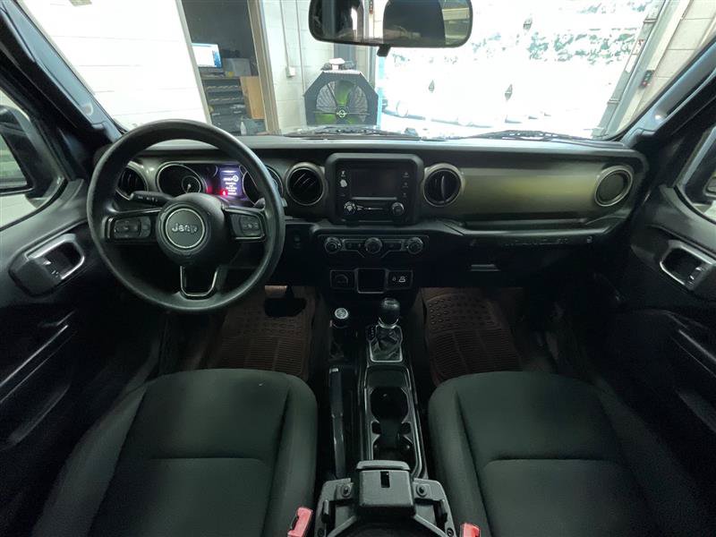Used 2018 Jeep Wrangler Unlimited Sport AWD/4WD image 21