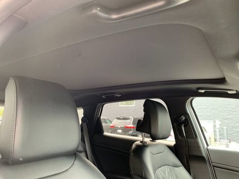 Used 2025 Kia Sportage X-Pro Prestige AWD/4WD image 18