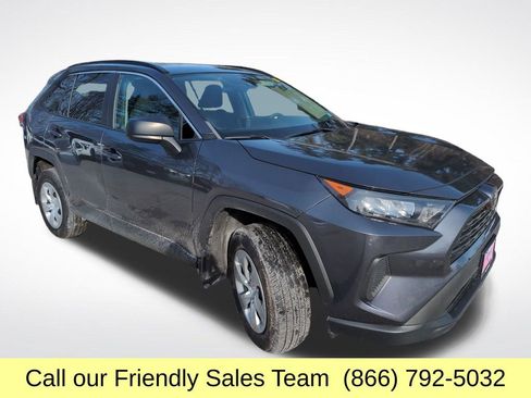 Used 2020 Toyota RAV4 LE image 9