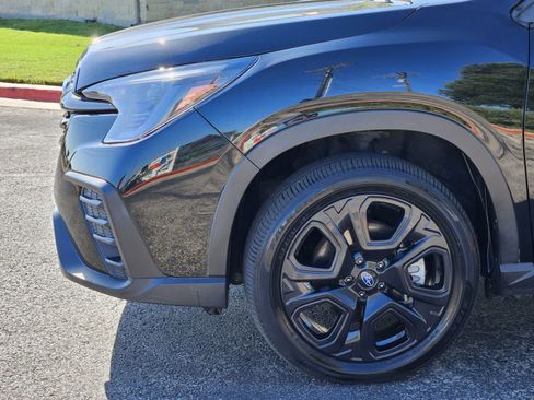 Used 2024 Subaru Ascent Onyx Edition AWD/4WD image 8