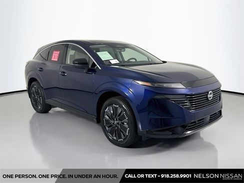 Certified 2025 Nissan Murano Platinum w/ Cargo Package AWD/4WD image 3