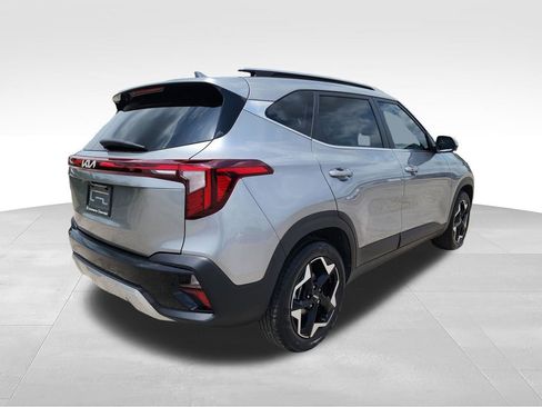 Used 2025 Kia Seltos EX FWD image 9