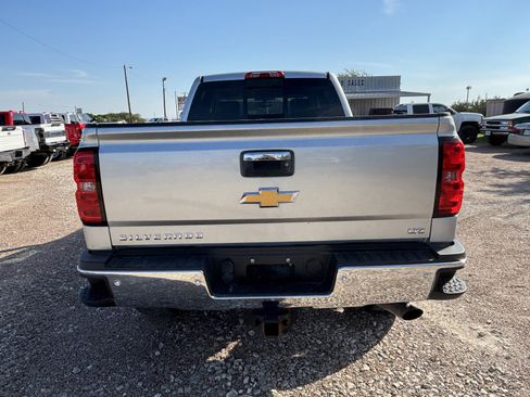 Used 2015 Chevrolet Silverado 2500 LTZ w/ LTZ Plus Package image 4
