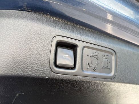 Used 2020 Ford Expedition Limited w/ Equipment Group 301A image 23