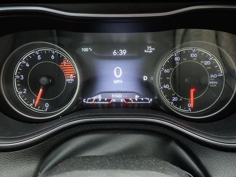 Used 2019 Jeep Cherokee Limited w/ Trailer Tow Group AWD/4WD image 26