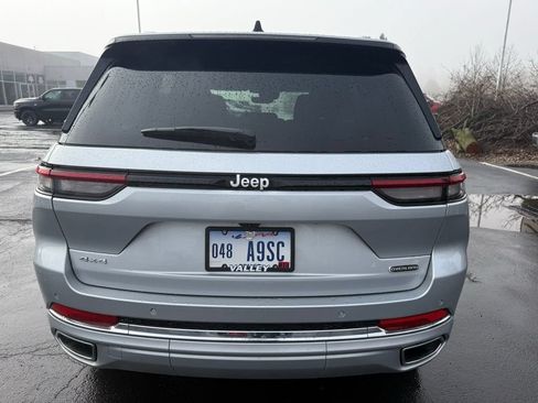 New 2025 Jeep Grand Cherokee Overland AWD/4WD image 5