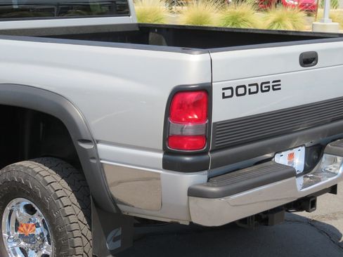 Used 2000 Dodge Ram 2500 Truck 4x4 Quad Cab image 15
