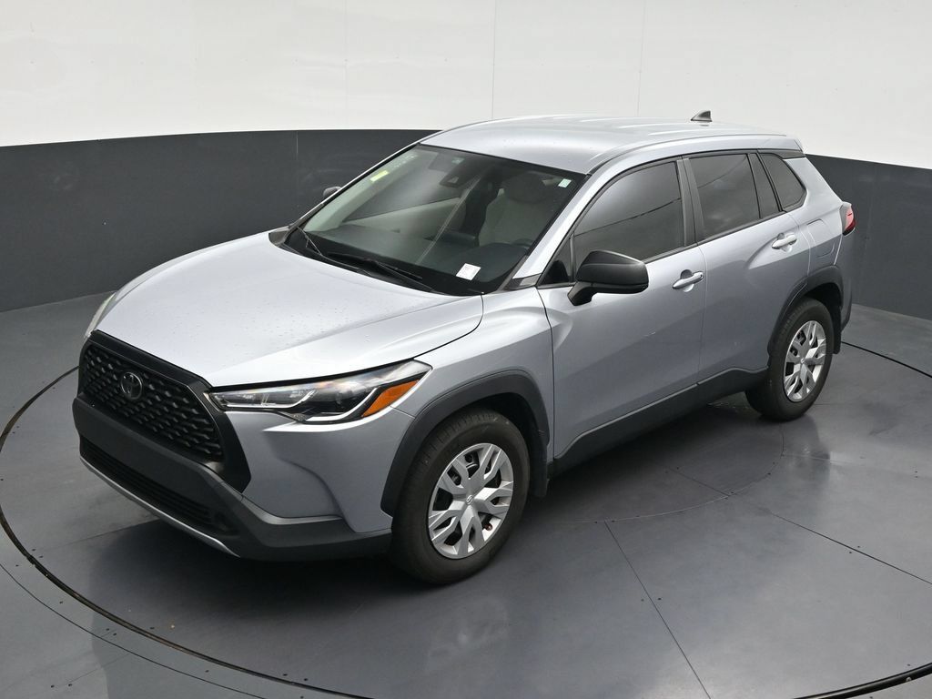 Used 2022 Toyota Corolla Cross L FWD image 15