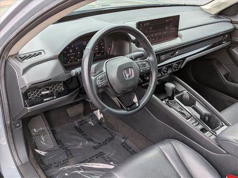 Used 2024 Honda Accord EX-L image 10