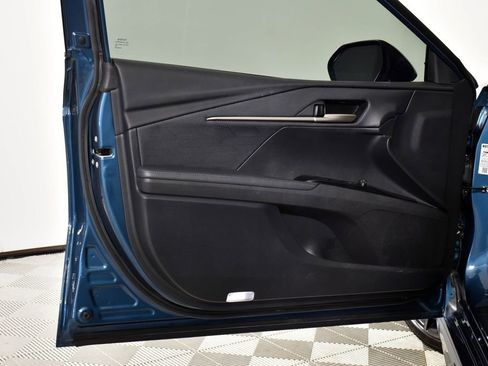 Used 2025 Toyota Camry XSE image 16