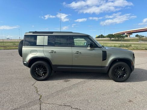 Used 2025 Land Rover Defender 110 S AWD/4WD image 6