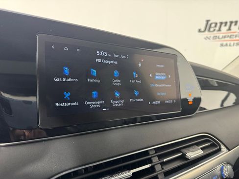 Used 2022 Hyundai Palisade Limited w/ Cargo Package FWD image 16
