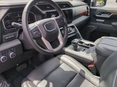 Certified 2025 GMC Sierra 1500 Denali w/ Denali Reserve Package AWD/4WD image 17