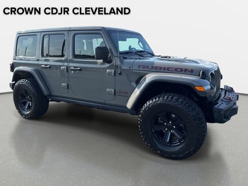 Used 2018 Jeep Wrangler Unlimited Rubicon w/ Dual Top Group AWD/4WD image 2
