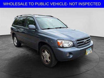 Used 2005 Toyota Highlander Limited w/ Leather Trim Pkg