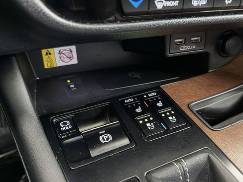 Used 2022 Lexus RX 350L Premium image 30