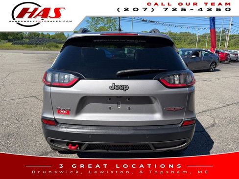 Used 2019 Jeep Cherokee Trailhawk w/ Comfort/Convenience Group AWD/4WD image 5