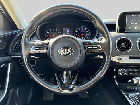 Used 2019 Kia Stinger AWD/4WD image 15