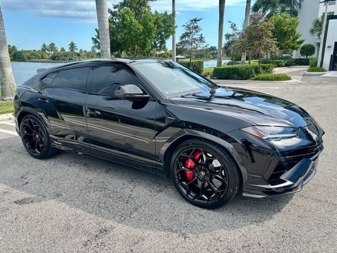 Used 2024 Lamborghini Urus Performante AWD/4WD image 4