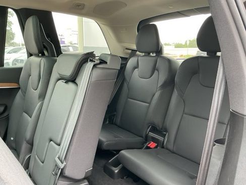 Certified 2024 Volvo XC90 T8 Plus w/ Protection Package Premier AWD/4WD image 32