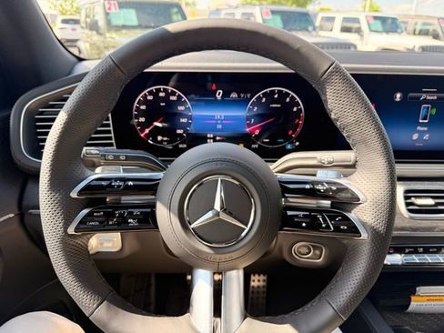 New 2026 Mercedes-Benz GLS 450 4MATIC image 22
