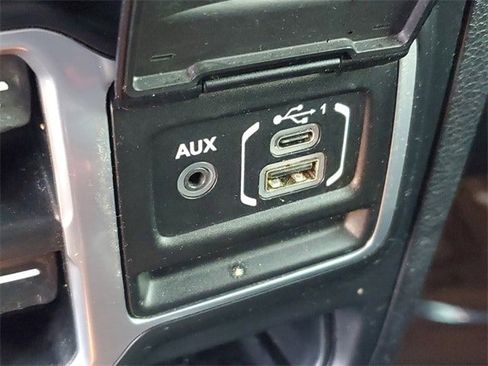 Used 2018 Jeep Wrangler Unlimited Sport S image 22