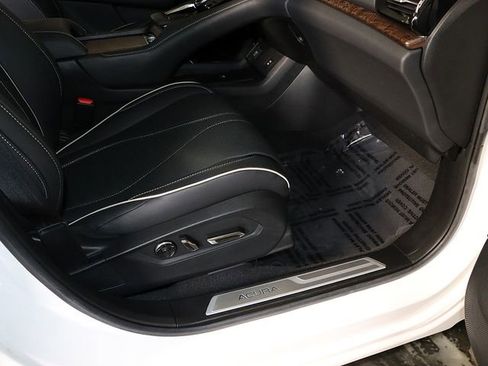 Used 2023 Acura RDX AWD w/ Advance Package image 37