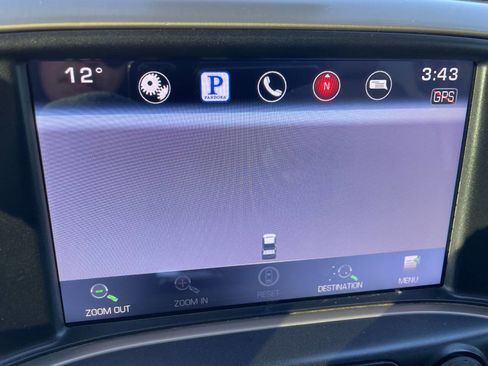 Used 2015 GMC Sierra 3500 Denali w/ Duramax Plus Package image 39