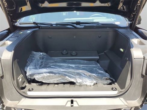 New 2025 Chevrolet Silverado EV LT image 6