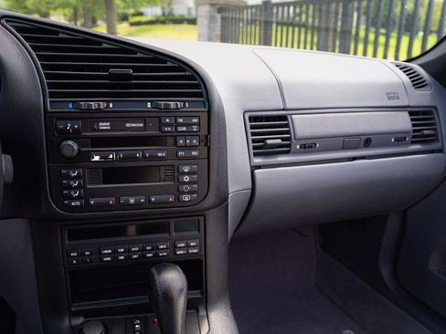 Used 1999 BMW M3 Convertible image 18