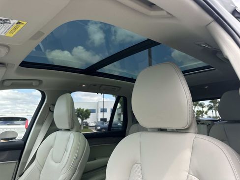 New 2026 Volvo XC90 T8 Ultra w/ Protection Package Premier AWD/4WD image 25